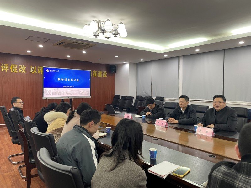 可按栏目接着查阅相关条目
